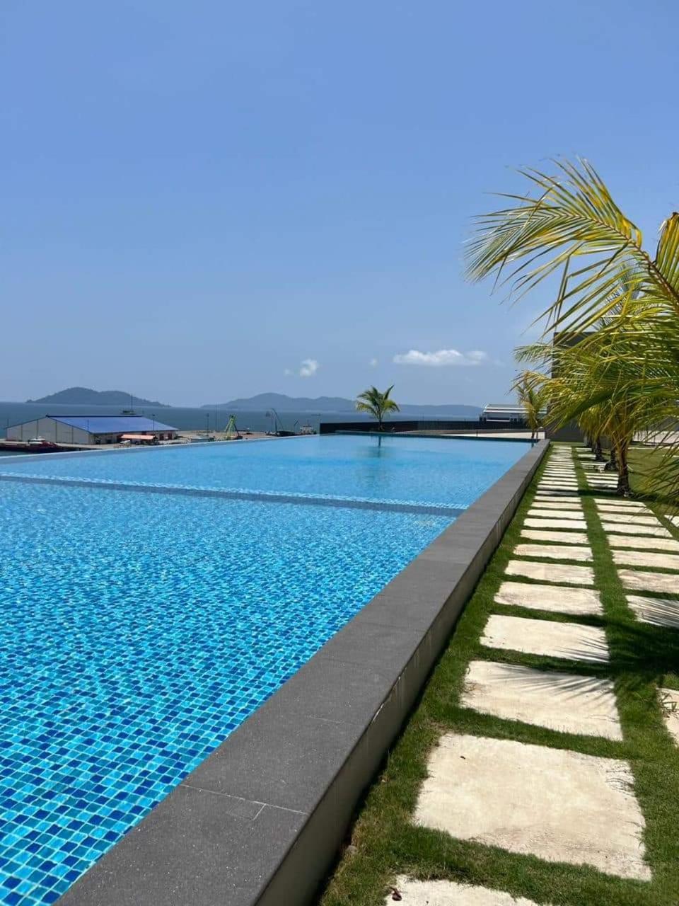 亞庇 Jesselton Quay Sea View酒店 外观 照片